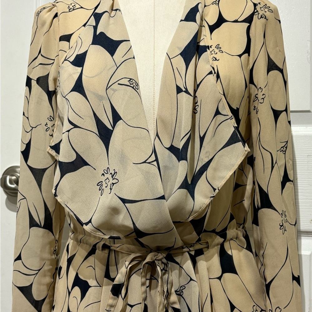 Club Monaco Floral Wrap Blouse with Tie Waist - Picture 6 of 10